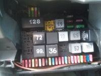 Ford Galaxy 2.3 DOHC 1997: Locating Fuses for Central Lock, Fog Lights, Reversing Lights