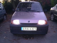 Cinquecento 700 - Czy niebieskie żarówki są zgodne z przepisami drogowymi?