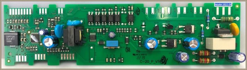 Płytka PCB z elementami elektronicznymi; w prawym górnym rogu podpis „Rezystor 10Ω/2-3W”.