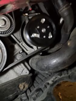 Passat B8 2.0 - Klekocze/stuka tylko z wyłączonym kompresorem klimatyzacji