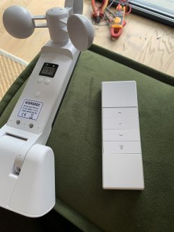 Does the YOODA DC-116 sensor work with the DOOYA DM45RM-40/15 awning?