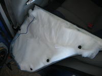 wygłuszenie drzwi oraz montaż zestawów głosników w VW golfie IV.własna produkcja