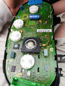 VW Golf 4 1.4 2000 rocznik - swiatła działaja ale nie pokazuja sie na desce rozdzielczej