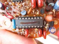 Jak podłączyć autoalarm z czterema przewodami i pilotami?