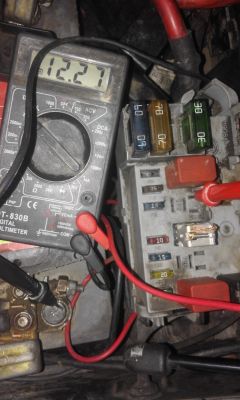 Fiat Stilo 1.9 JTD - Po zalaniu skrzynki bezpieczników nie odpala