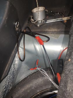 Laguna 2 gdzie podłączyć remote control sterowanie wzmacniaczem