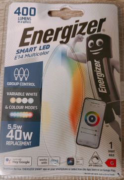 Energizer E14 Multicolor Smart LED Bulb Packaging of the Energizer E14 Multicolor Smart LED Bulb