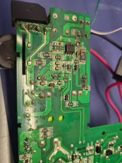 Czy ktoś ma schemat PCB do nabijarki Powermatic 2+?