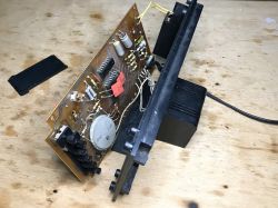 Stary radziecki zegar VFD model Elektronika 6.15M [Schemat]