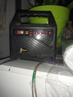 Prośba o pomoc - ładowanie akumulatora Seat Ibiza??