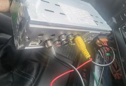 CD w nowoczesnym radiu - Czy da się dołożyć do radia odtwarzacz plyt CD