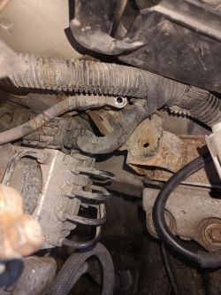 Dym z Peugot Biper - przypalony przekaźnik i przewód ABS. Szukam opisu przekaźników.