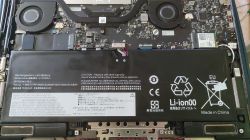 Lenovo Yoga C930-13IKB - Wyłącza się po odpięciu zasilania