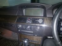 BMW E60 525i 2006 - Radio downloads 7A, iDrive - black screen BMW E60 525i 2006 - Radio downloads 7A, iDrive - black screen