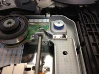 Witam mam konsole j04 z niesprwnym napedem i l04 ze sprawnym ylod ;)