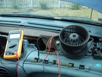 Renault Scenic 1,9 Dci - Wentylator nawiewu nie działa na 4 biegu.