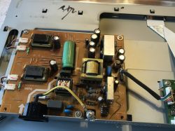 Krótka naprawa starego monitora BenQ Q9T5 - wymiana kondensatorów, "recapping"