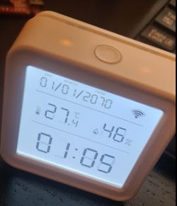 TH08 sensor display showing incorrect date and time.