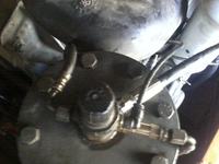 Jak podłączyć węże do pokrywy separatora w Mixokret BMS 2005?