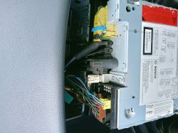 Jak przesłać dźwięk i obraz z telefonu przez Bluetooth do systemu Bosch w autokarze?