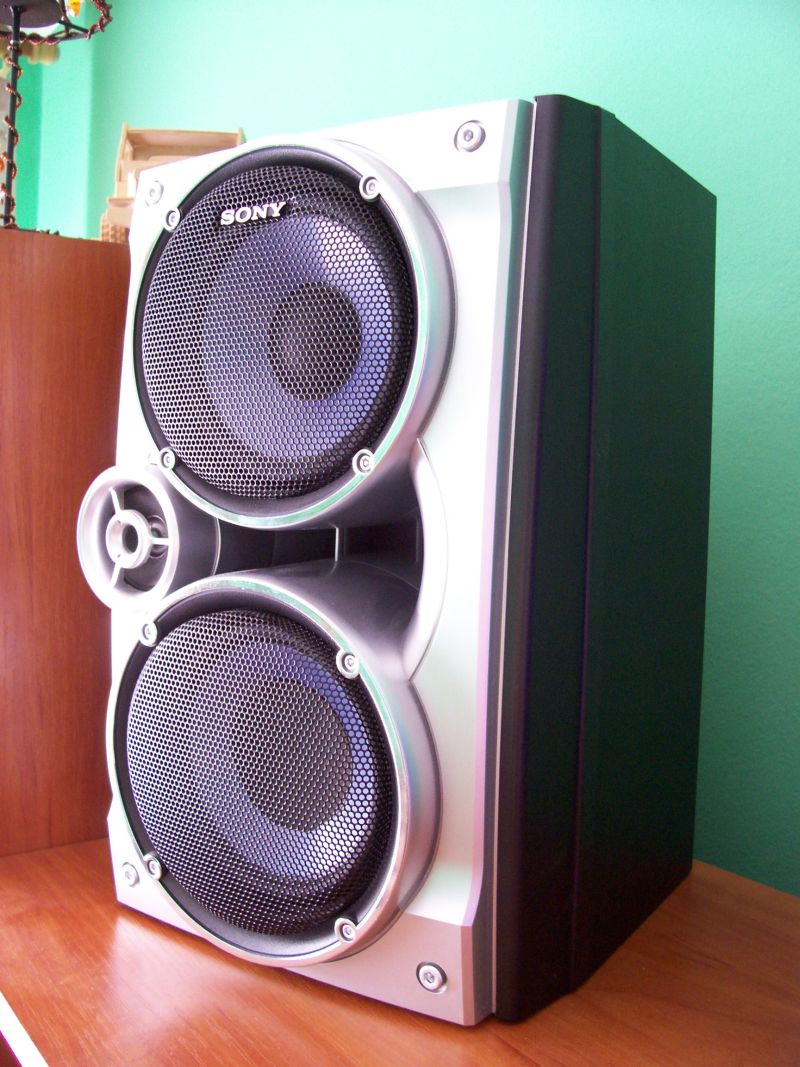 Subwoofer ekstremalnie budżetowy, ze śmieci Subwoofer ekstremalnie budżetowy, ze śmieci