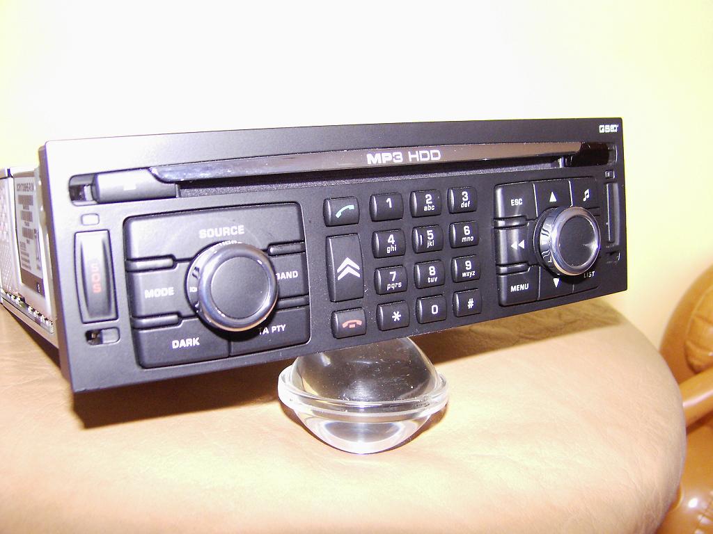 RT3ev radio montowane w Citroenach i Peugeotach