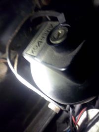 Mitsubishi Carisma 1.6 \\\'03r - alarm amervox nie pozwala odpalić auta?