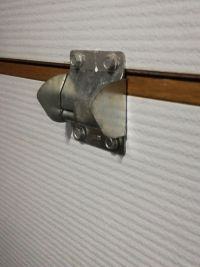 Adjusting DROMA THP-40 Sectional Garage Door: Solutions for Jumping Segments (Video Included)