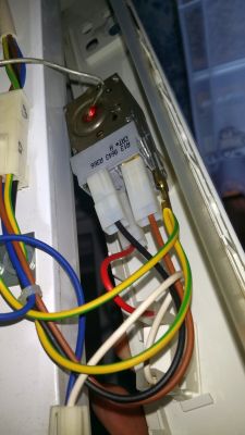 Polar MAX189 CB 281W - lodówka mrozi ale nie chłodzi. Polar MAX189 CB 281W - lodówka mrozi ale nie chłodzi.