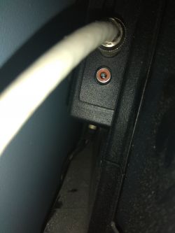 - SPDIF out w TV, a podłączanie głośników 2.1 z komputera