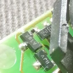 Opel Zafira A [2000 r.] - Prośba o identyfikację elementu SMD w pilocie