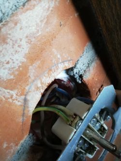 No electricity in part of the apartment, the fuse has not blown