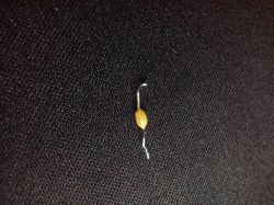 Diagnoza kondensatora K5U103M z tylnej lampy stopu Saab 93 II Gen. 2008r. sedan