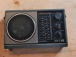 Wnętrze starego, polskiego odbiornika radiowego Ania R612 produkcji Unitry Wnętrze starego, polskiego odbiornika radiowego Ania R612 produkcji Unitry