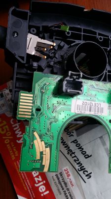 Peugeot 206 - Światła drogowe przez przegięte blaszki w przełączniku DAV 2000 COM