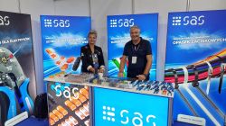 Stoisko SAS z narzędziami i akcesoriami do kabli na targach ENERGETAB 2025