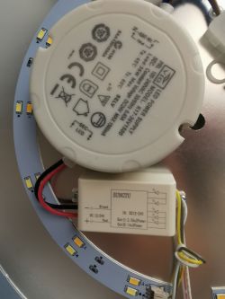 Mrugający plafon LED 60cm - wymiana całego plafonu czy transformatora?
