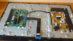 Samsung UE32F4000AWXXH - Brak podświetlenia matrycy