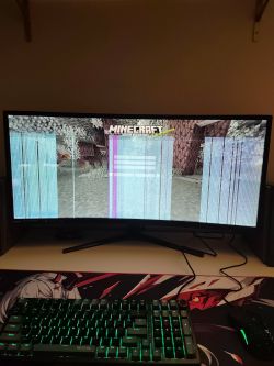 Monitor MSI z pionowymi paskami i zakłóceniami obrazu podczas gry w Minecraft