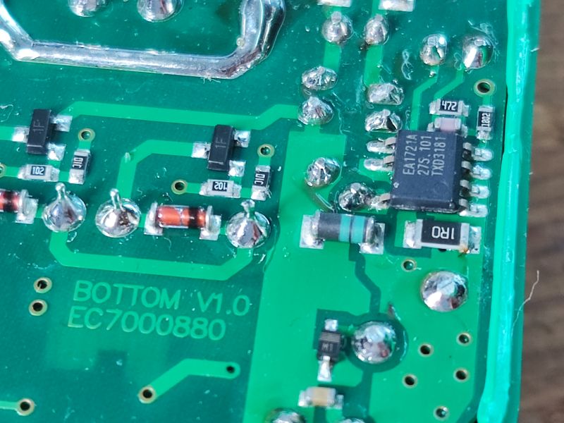 Brief test, pairing and interior of the Zamel ROW-02 (double-overhead light switch)