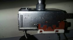 Electrolux ERB19000W - zamiennik termostatu 077B6918