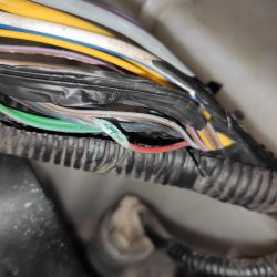 Mokka 1.7cdti 2013r Bi-xenon: Usterka w układzie poziomowania reflektorów i świateł drogowych