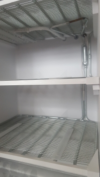 Whirlpool ARC6700 - Nie chłodzą wszystkie półki w zamrażalniku