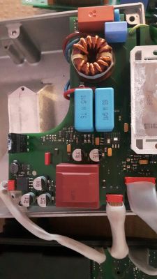 Jak przeprowadzić pomiary w Falowniku WILO TL4? Brak błędów, tylko podświetlenie wyświetlacza