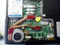 MSI CX620 - montaż radiatorów na sekcję zasilania w laptopie