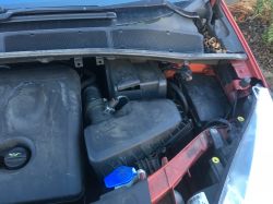 Ford Galaxy Diesel 2009: Steps for Battery Replacement and Engine Compartment Dismantling