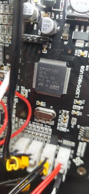 Uszkodzona płyta drukarki 3D Alfawise U30: Zwarcie czujnika temperatury dyszy, Marlin2, STM32F100