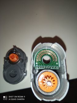 Naprawa nietypowego silnika LEGO 88004 - poszukiwane wskazówki