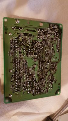 Mazda 323F BJ 2.0TD: Niekontrolowane działanie zamków i szyb, błąd licznika