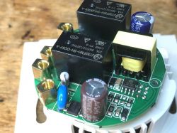 Interior of the Appio 9620 Controller Close-up of the interior of the Appio 9620 controller with visible relays and a capacitor.